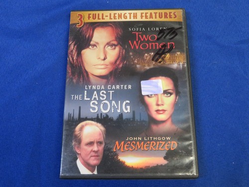 Full features two women - 3,